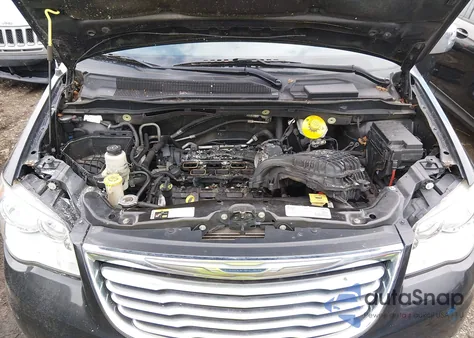 2016 Chrysler Town & Country Touring из США, поврежденный, VIN 2C4RC1BG1GR292630